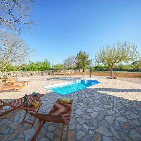 Poolincluded Malou * Stankovci (Zadar)