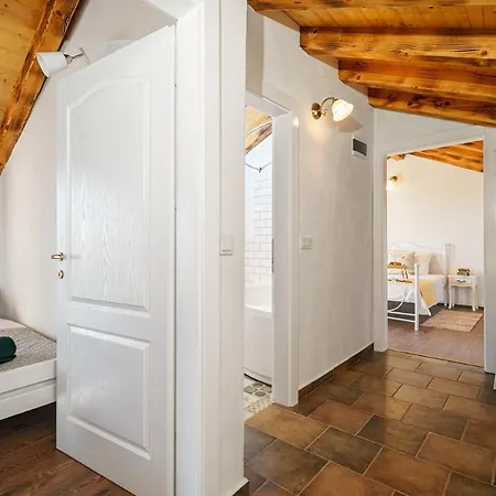 Poolincluded Malou Tatil Evi Stankovci (Zadar)