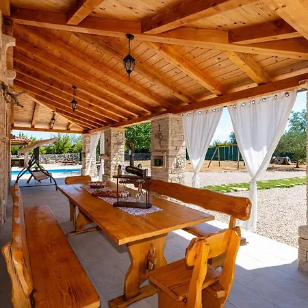 Poolincluded Malou * Stankovci (Zadar)