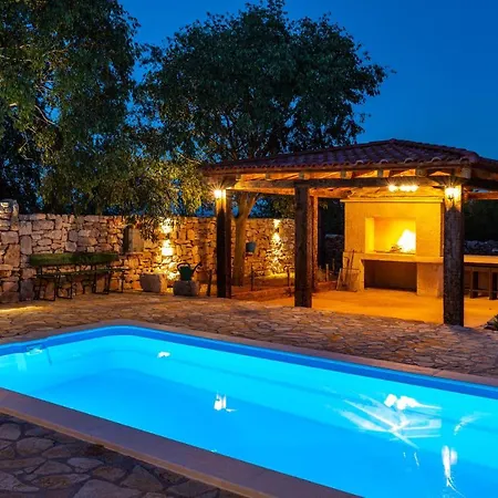 Poolincluded Malou Stankovci (Zadar)